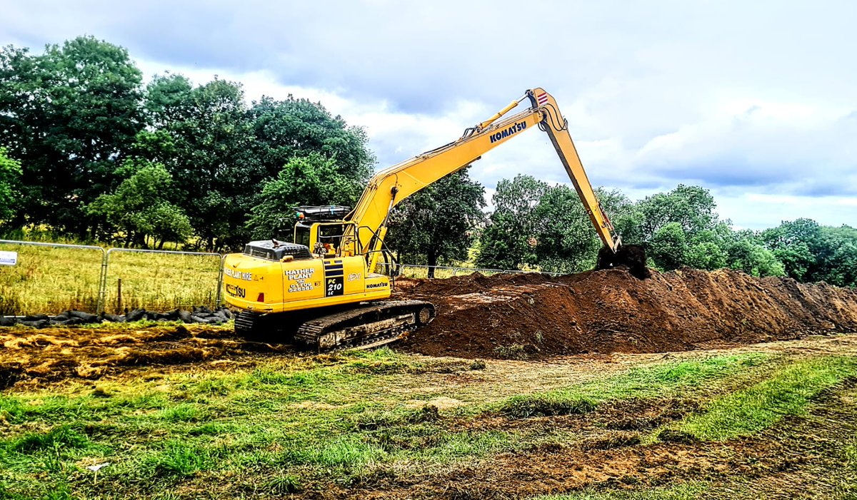 Are you looking to hire a Long Reach? We currently have our 15 Meter Long Reach machines returning to the depot, ready for hire. Call us on 01709 528585.

#longreachhire #longreachexcavator #diggerhire #yorkshireplanthire #marinedredging #civilengineering #flooddefence