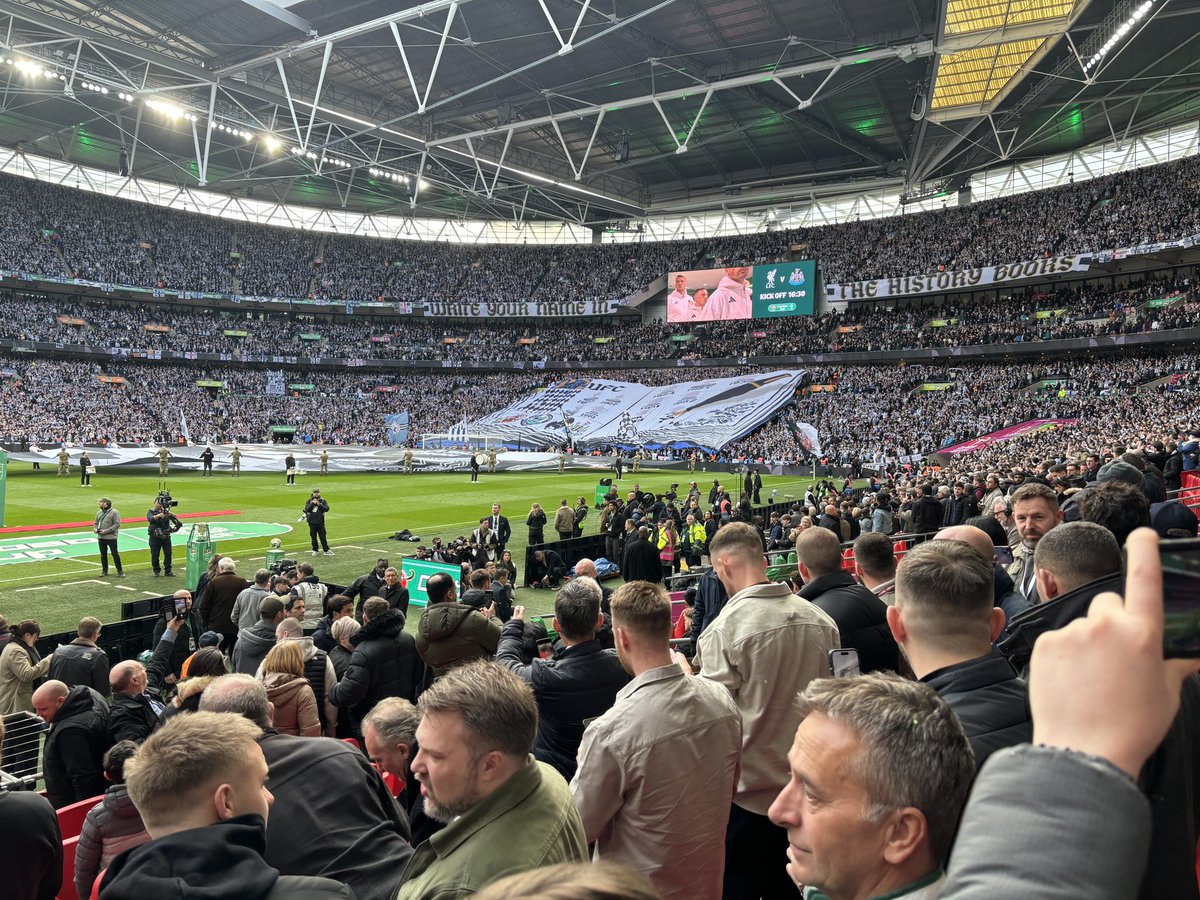 D2oonB's tweet image. What a day yesterday 🏆 ⚫️⚪️ #NUFC