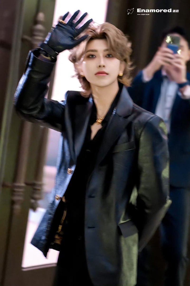 KTong2018's tweet photo. 🎶🔥 Singer, dancer, and producer, he captivates with his music and charisma. Don’t miss out—discover his world now! 
#KUN #CaiXukun 
#CaiXukunRideorDie
@CXK_official https://t.co/nix4AyW11M