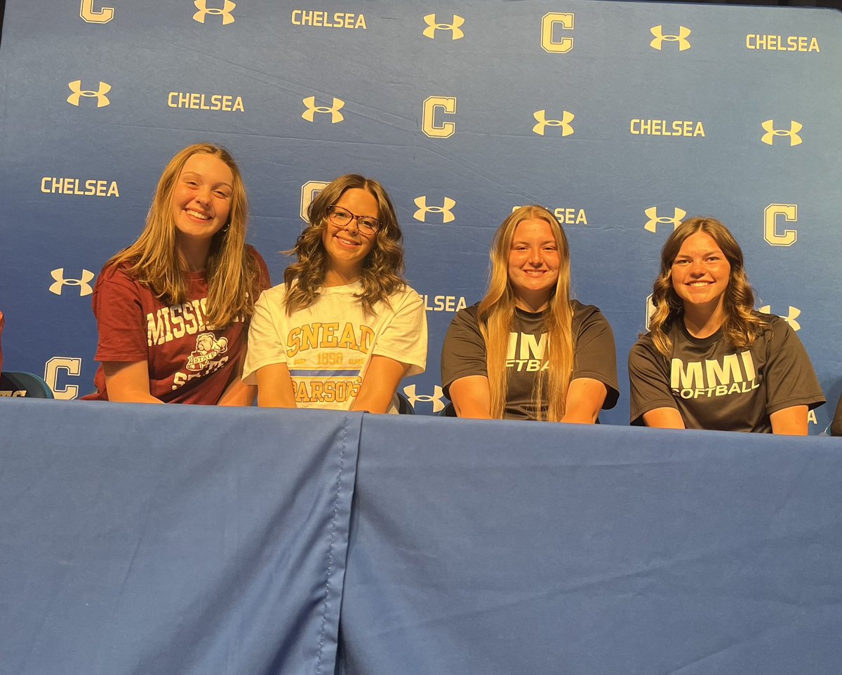 Chelsea HS Softball (@chelsea_hssb) on Twitter photo So proud of these 4 2025 softball signees getting recognized and what they mean to the program. <a href="/alayshacrews07/">Alaysha Crews</a> <a href="/Katiehopson2025/">Katie Hopson</a> <a href="/SydneyCarroll31/">Sydney Carroll</a> <a href="/EmmaParmley2025/">Emma Parmley</a> So proud of these 4 2025 softball signees getting recognized and what they mean to the program. <a href="/alayshacrews07/">Alaysha Crews</a> <a href="/Katiehopson2025/">Katie Hopson</a> <a href="/SydneyCarroll31/">Sydney Carroll</a> <a href="/EmmaParmley2025/">Emma Parmley</a>