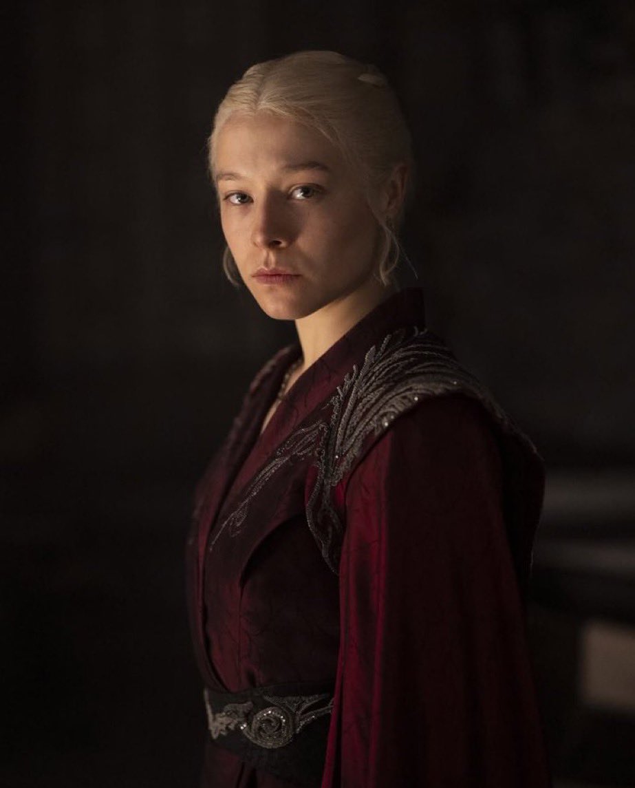arquivodarcy's tweet image. 🚨| Nova still de Emma D’arcy como Rhaenyra Targaryen