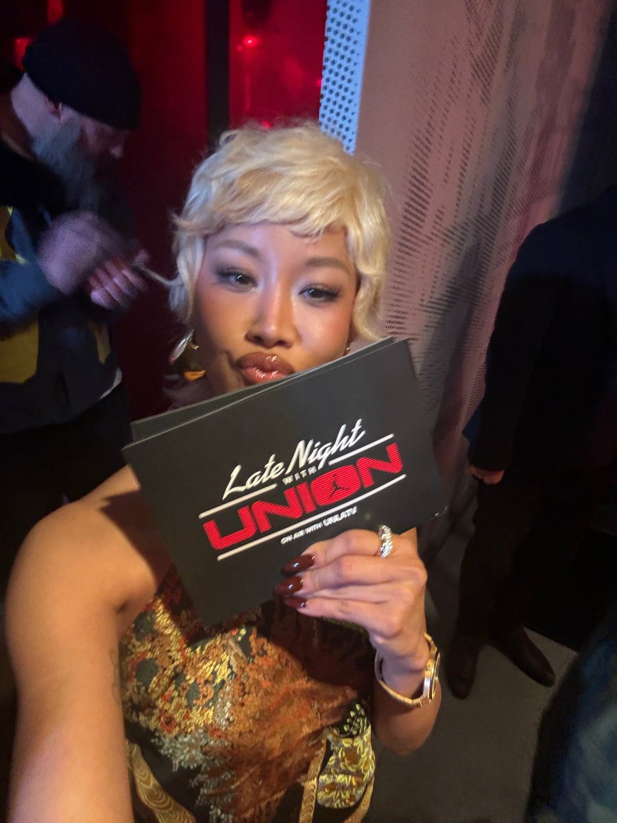 YOON_AMBUSH's tweet photo. Hosted something fun tonite ✨
#unionjordan #nikejordan https://t.co/NwamM80PeP