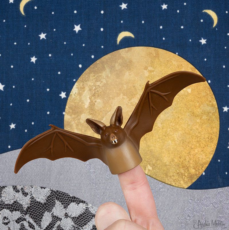 Is it a bat finger puppet or a vampire finger puppet in bat form? The choice is yours!  
buff.ly/zyb8vqu