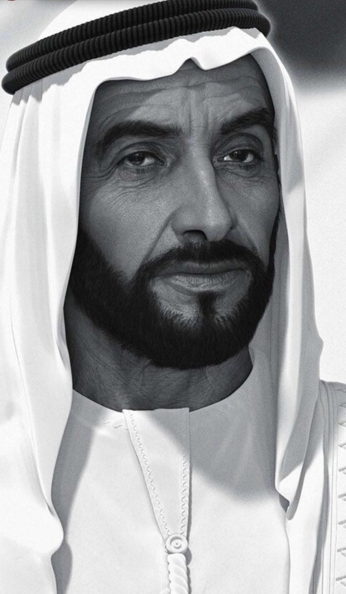 زايدْ  معْ  التَّاريخْ  والمجدْ  جِلاس