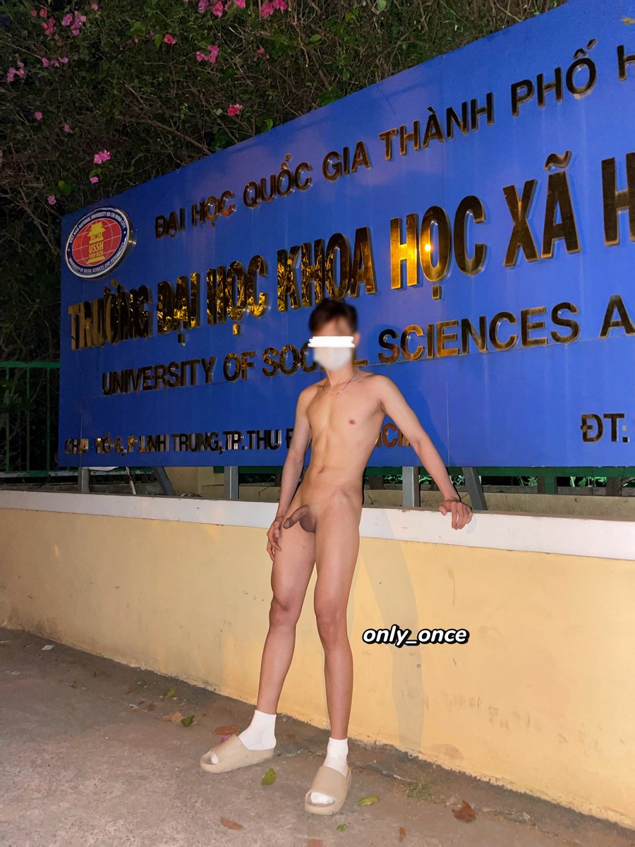 Rén teo cả cặx dái là có thiệt 😆

#outdoornudists #outdoorexhibit #onlyonce 
#exhibition