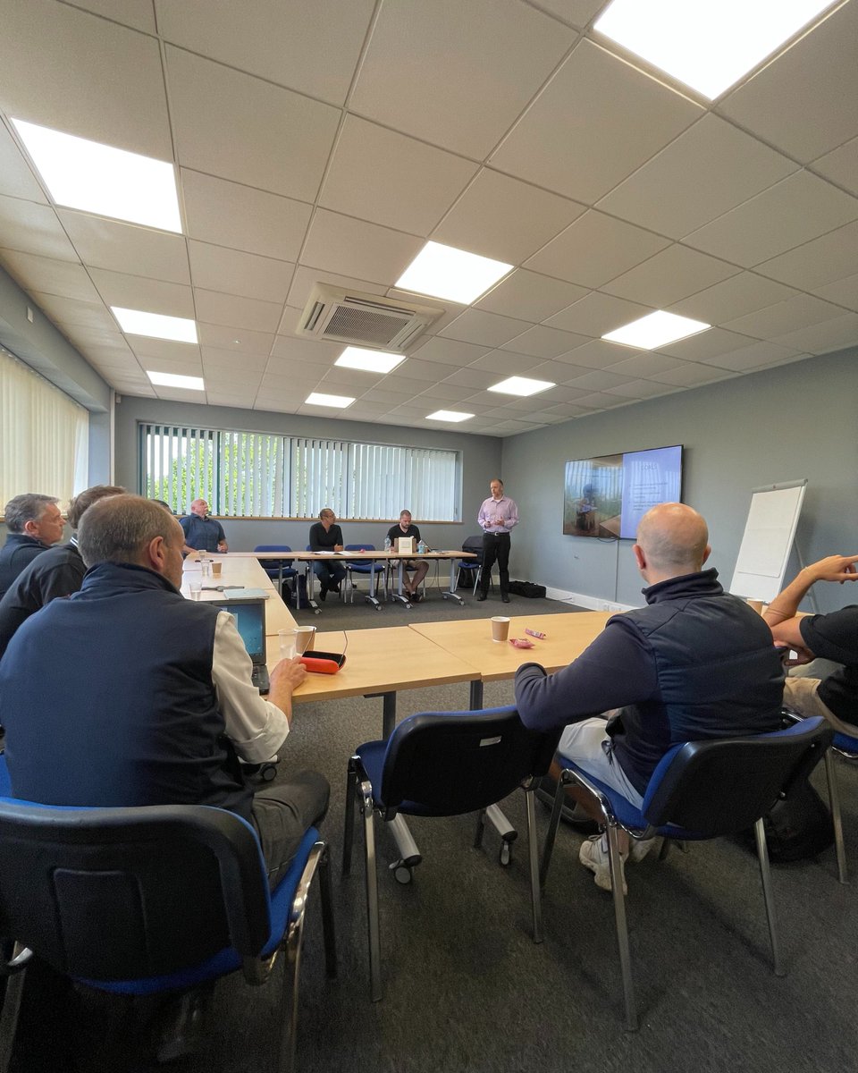 rgbcomms's tweet image. We’re hosting Lutron RA3 training at the NSBRC next week.

👉 Spaces are limited: lutron.docebosaas.com/EA/learn/cours…

#lutron #radiora3 #lutronra3 #lighting #nsbrc #av #avtweeps #swindon