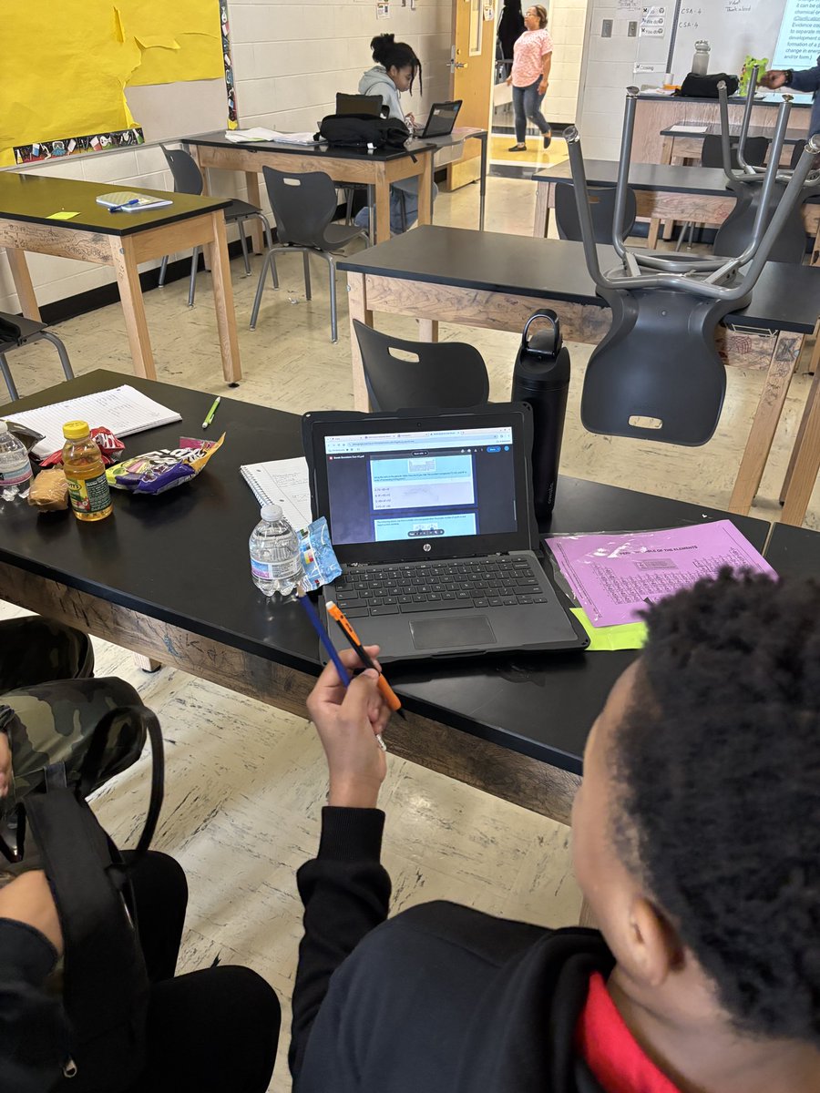 drhafza's tweet photo. Co-facilitated 8th grade Science GMAS prep at McDonough Middle—these students are putting in the work! Big shoutout to @MMS_HCS for supporting future scholars! #HenryDiscovers #GMASPrep #SaturdayScience @klbsci @TermerionMLakes @HenryCountyBOE @acwscience https://t.co/Fn11Sx0ZLw