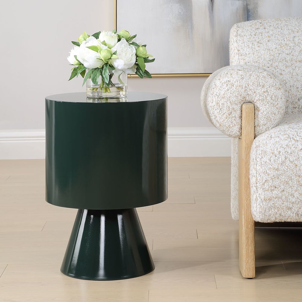 No need to be green with envy on this St. Patrick's Day! We've got you covered with green product offerings across nine categories. 

Our on-trend Denison Accent Table features a polished lacquer finish in forest green. 

l8r.it/ERLv