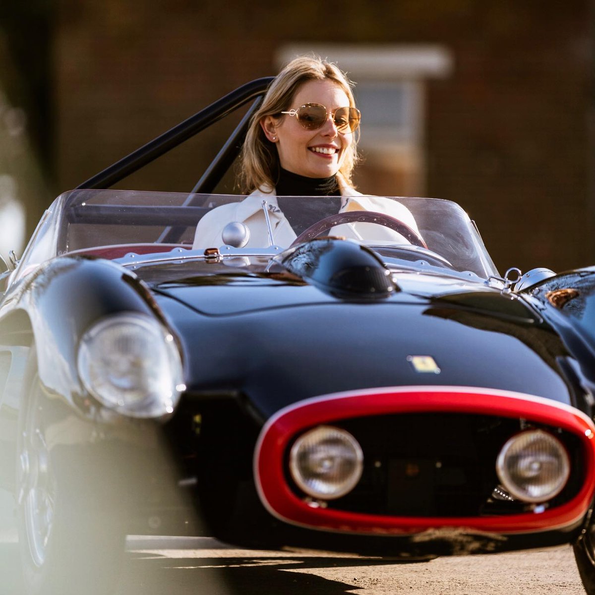 a 75% scale replica of the original 1957 triple Le Mans-winning Ferrari, with the addition of the optional ’ Racing Pack’ 🏎️.
📍 @bicesterheritage.
#ferrari #racecar  #ferrarilifestyle #littlecars #thelittlecarcompany #racingtrack  #burberry #burberrytrench   #elegance