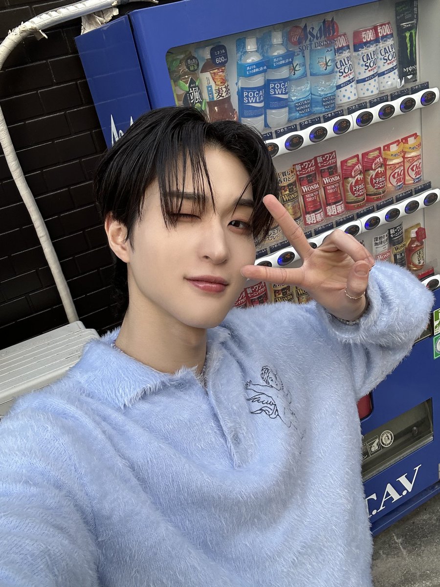 fantasyboystr's tweet photo. [170325] Wooseok Twitter Güncellemesi

-Fotoğraf açıklaması
Pazartesi perisi geliyor mu…?
Önce bir fotoğraf çekileyim✌

#FANTASYBOYS #판타지보이즈
#KIMWOOSEOK #김우석 https://t.co/VXPMWmcnRj