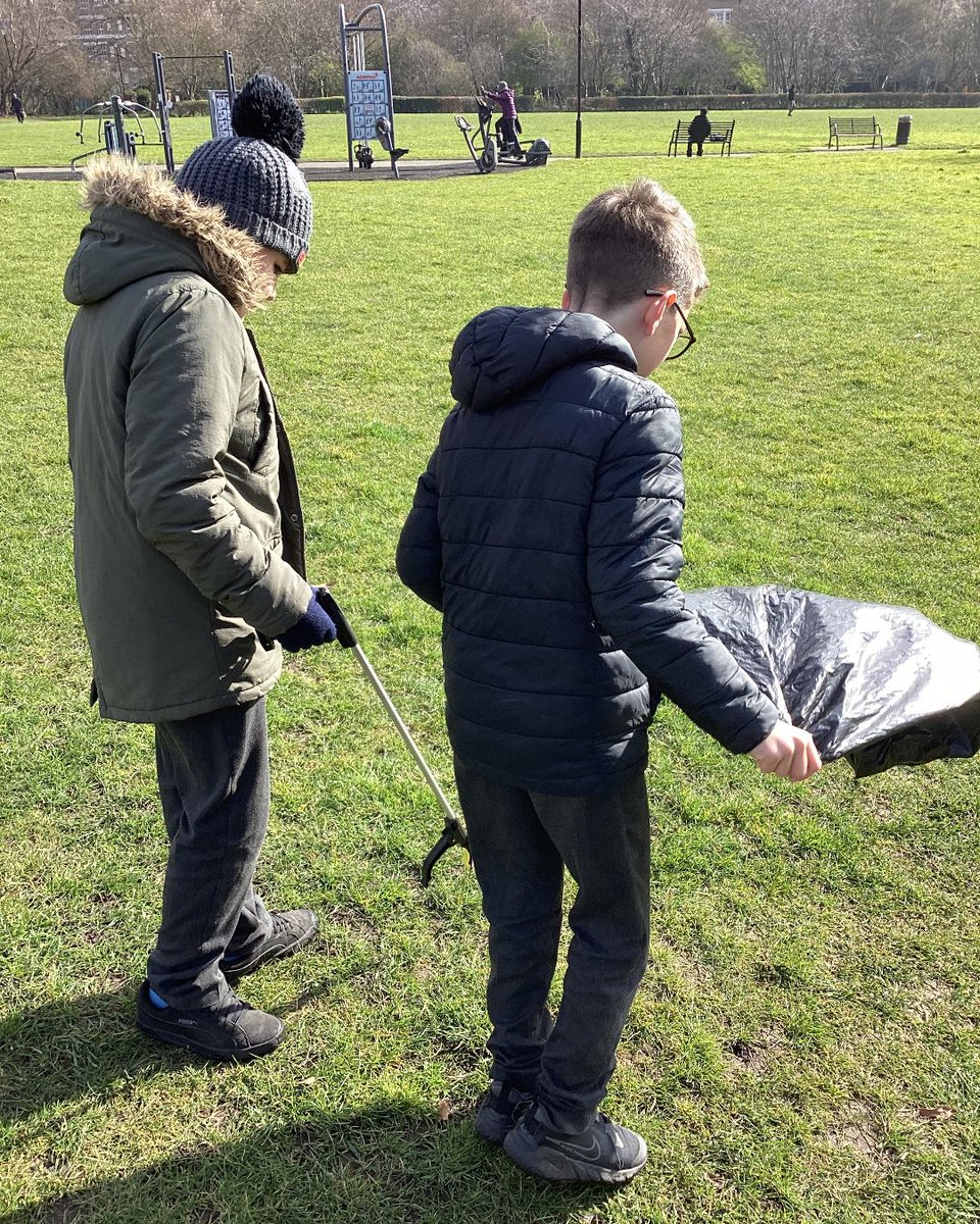 ♻️ Keeping our green spaces green! "Year 6 participated in their sponsored litter pick at the local park in preparation for World Recycling Day!" ~ Mr Joseph

#StAnnesAndGuardianAngels #Spitalfields #Whitechapel #Shadwell #Shoreditch