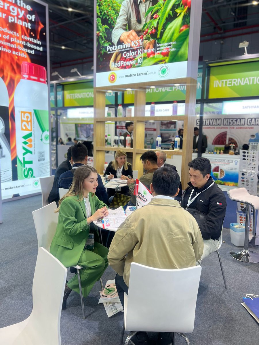 Harun2407's tweet photo. CAC 2025
Fertilizer Show
Shanghai / CHINA
Tarım Fuarı İçin Makro Tarım Team 1. Gün “den Enstantaneler ,
@makrotarim
#Makrotarim #CAC2025 #Shanghai #OrganicAgriculture #PlantProtection #DistributorSearch https://t.co/whlfHh4bIv