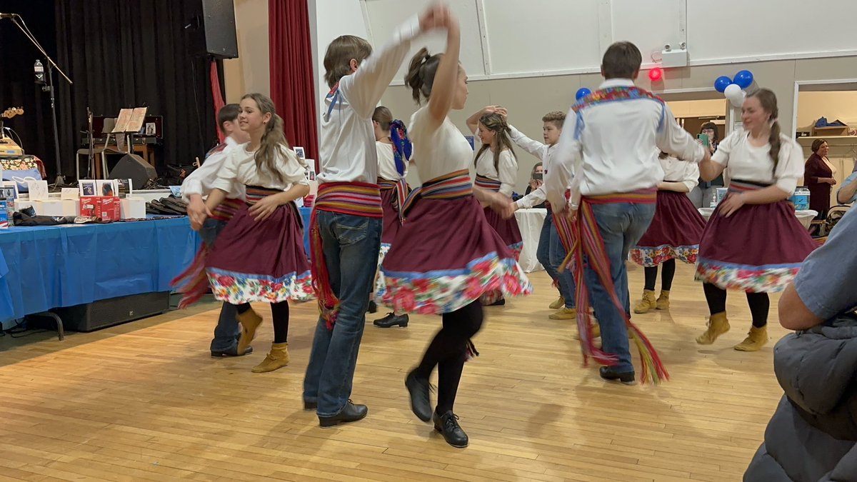 mleclairvpmns's tweet photo. A huge maarsii to Batoche Homeland Métis Local #51 for hosting such an amazing 3rd Annual Kitchen Party & Social! What a fantastic night filled with music, dancing, great food, and even better company.

Attending a Métis Local celebration isn’t just about having fun—it’s also a great way to experience our heritage, connect with Métis citizens in your area, and be part of the community. If you’ve never been to one, I highly recommend it!

Looking forward to the next one!