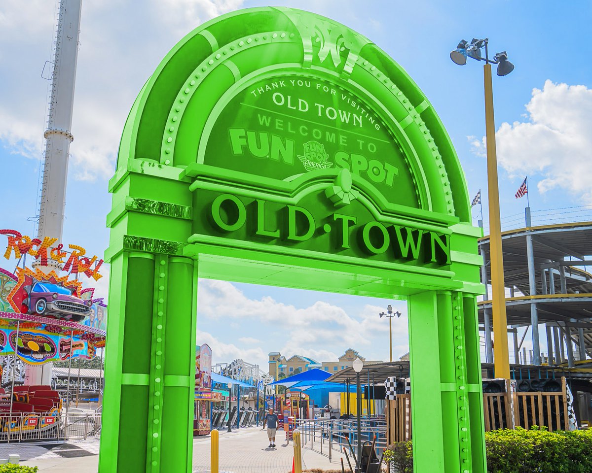 🍀 Kissimmee is looking a little greener for St. Patricks Day 💚✨

#experiencekissimmee #kissimmee #mykissimmee #stpatricksday #stpaddysday