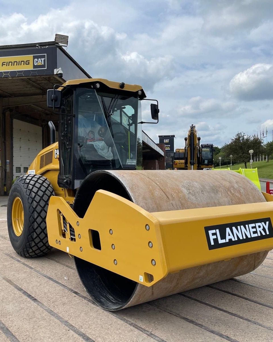 15-year partnership growing stronger💪

Flannery Plant Hire have invested in £65 million worth of Cat® machinery to be supplied by Finning UK and Ireland. 

We are thrilled to have the opportunity to support the growing demands within the construction industry and contribute to