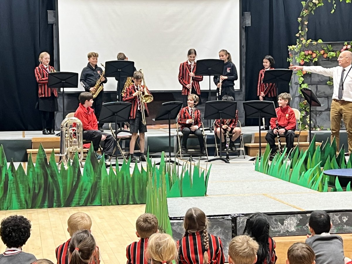 Proud to be a Trombonist! Sharing it's best 'sliding' trick with Years 3 &amp; 4 in the Junior Wind Band performance on Friday. 🎵🎶🎵🎶 <a href="/St_Faiths/">St Faith's Cambridge</a> #Wyverns #Inspire