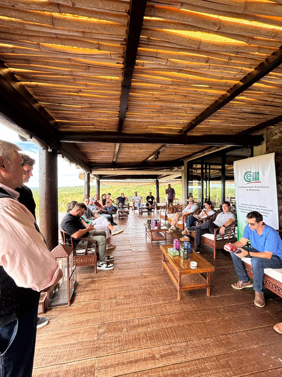 Jovenes Cem tweet media