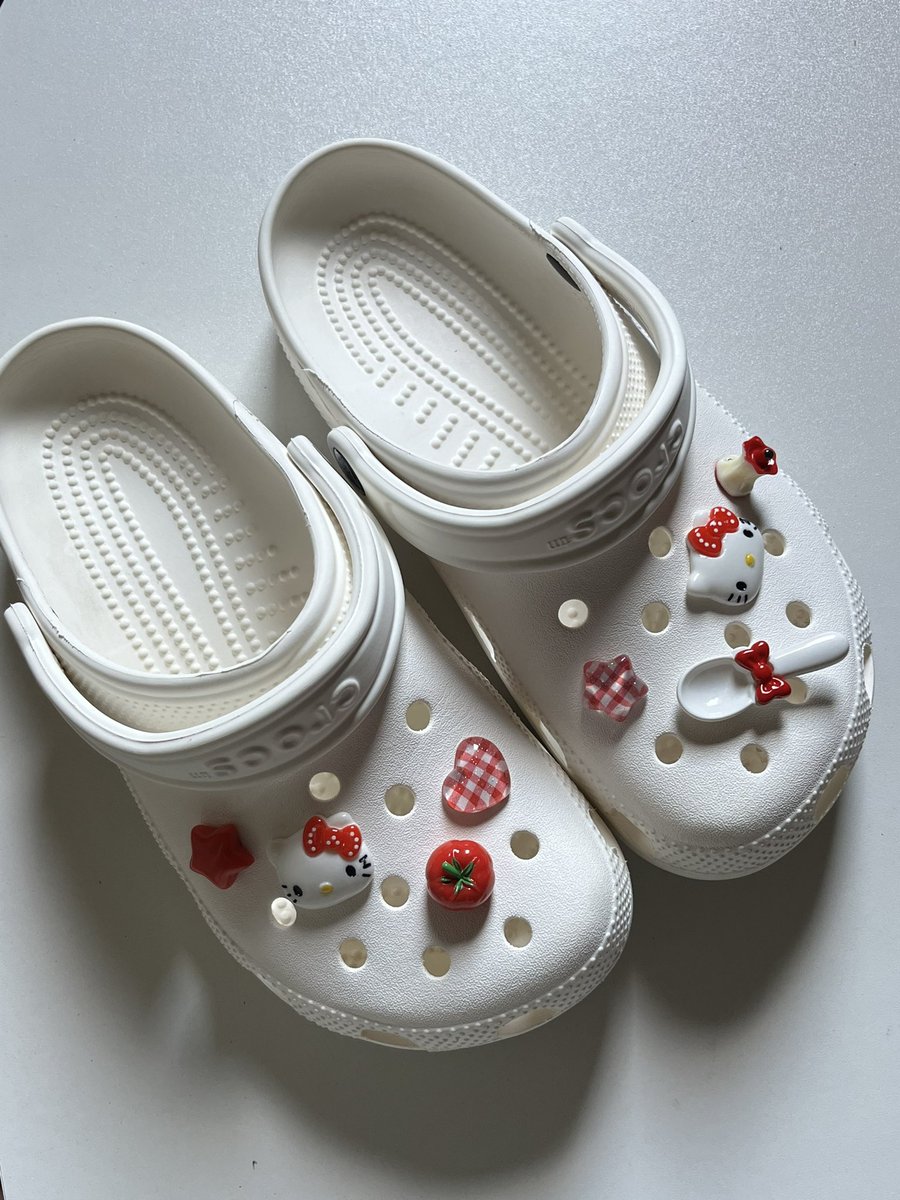 emjaymood's tweet photo. 🌞🍎📎 พิกัดตัวติดน่ารักๆๆ ราคาหลักสิบ
Jibbitz Hello Kitty ติดรองเท้า Crocs 🫧

🕯️พิกัด : https://t.co/MR4lsRaCB0

#shopee #ช้อปปี้แฟชั่น #ช้อปปี้ป้ายยา #ช้อปปี้ถูกชัวร์ #ป้ายยาถูกและดี #เสื้อผ้าแฟชั่น #OOTD #outfit #outfitoftheday https://t.co/mHFiUq325Y