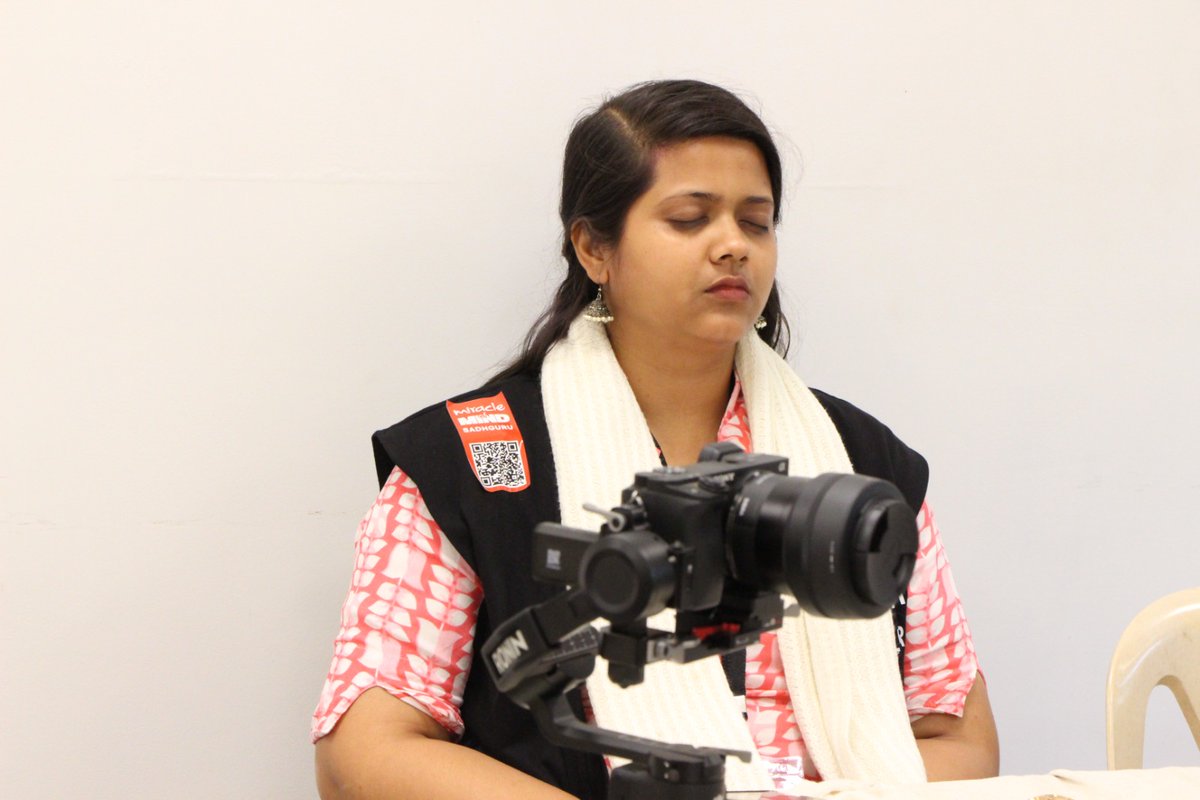 Infinitywriter2's tweet photo. People often ask why I spend much time volunteering at Isha foundation with many even calling it a waste of time as you work for free
But to me, volunteering has been a life-changing experience which  dissolves my limitations
#ecstacyofenlightenment program Delhi
@ishafoundation https://t.co/5zxiM0oZVh