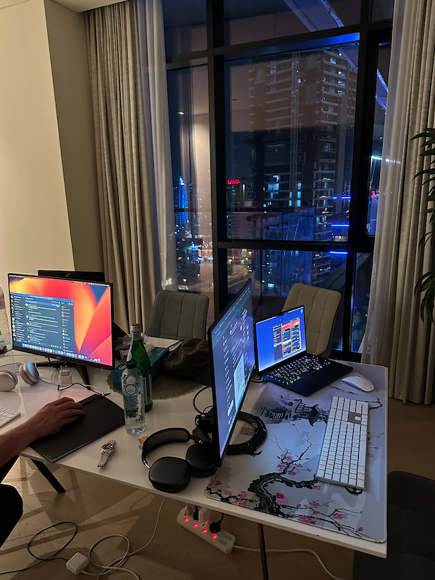 Sidees_ecom's tweet image. Bien arrivé sur Dubai ! New life 
Prêt à tout exploser avec @0xRandomzz