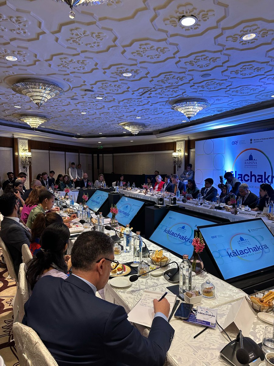 Carice Witte קאריס וויטי tweet media