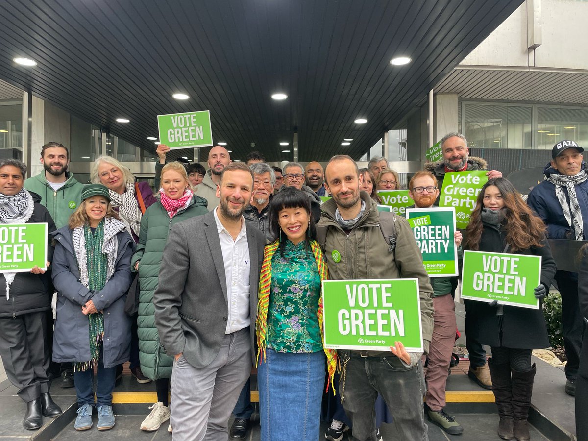 London Green Party (@longreenparty) on Twitter photo Welcome to our new Councillor <a href="/tamhauyu/">Cllr Hau-Yu Tam 譚巧瑜 🏳️⚧️💚🇵🇸🧡🇸🇩 (she/her)</a> 譚巧瑜!
Hau-Yu met with <a href="/LewishamGreens/">Lewisham Green Party</a> and Green Party Deputy Leader <a href="/ZackPolanski/">Zack Polanski</a> at Catford Civic Suite to make the announcement earlier this afternoon. Welcome to our new Councillor <a href="/tamhauyu/">Cllr Hau-Yu Tam 譚巧瑜 🏳️⚧️💚🇵🇸🧡🇸🇩 (she/her)</a> 譚巧瑜!
Hau-Yu met with <a href="/LewishamGreens/">Lewisham Green Party</a> and Green Party Deputy Leader <a href="/ZackPolanski/">Zack Polanski</a> at Catford Civic Suite to make the announcement earlier this afternoon.