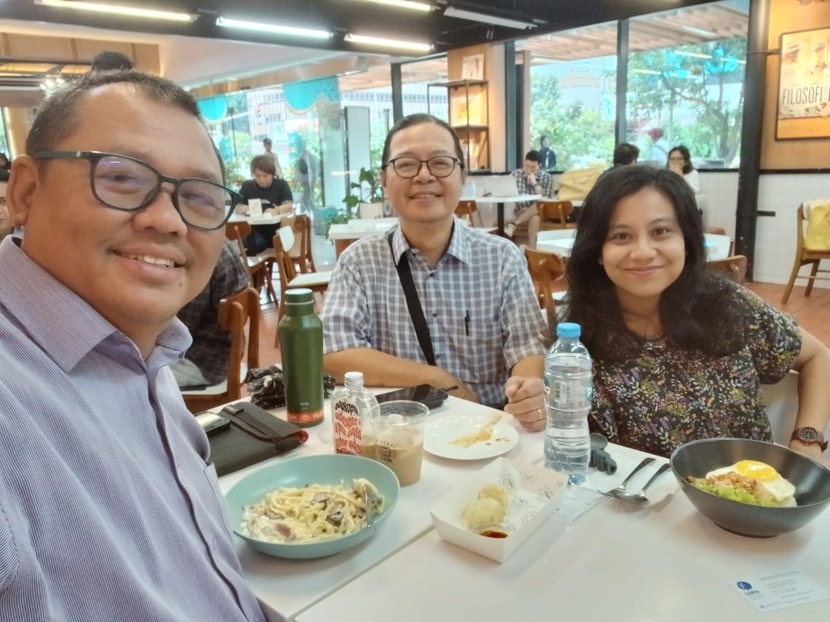 Damar Juniarto tweet media