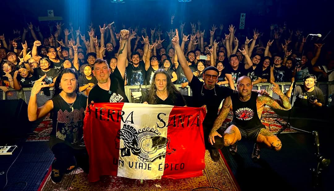 Muchas gracias Lima por una noche inolvidable #UnViajeEpicoTour, hasta la próxima, siempre un placer, Perú <a href="/Maldito_Records/">Maldito Records</a>