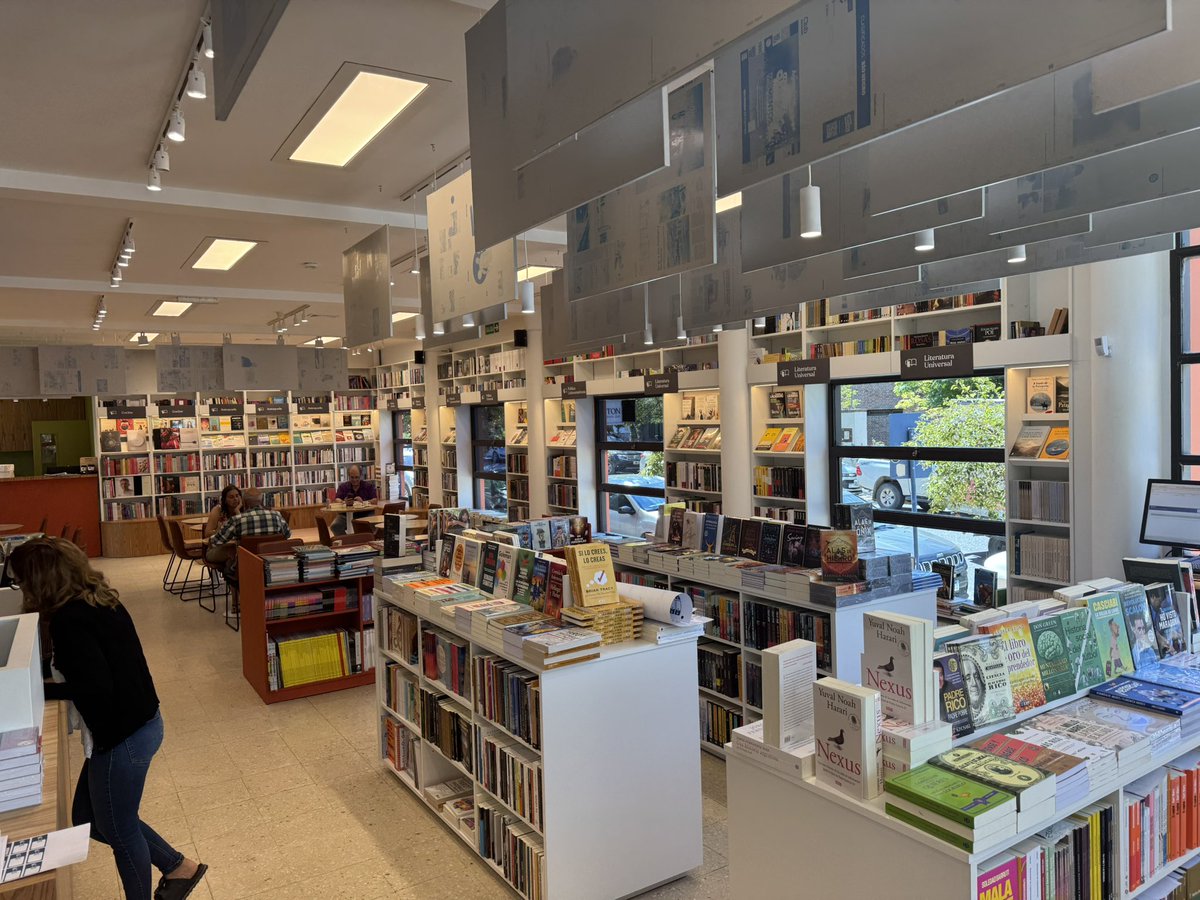 Si andan por el centro de Neuquén ya está abierto Lecton, librería y café de <a href="/rionegrocomar/">Diario Río Negro</a>, en planta baja de Agencia Neuquén (Ministro González 290). De 8 a 20.