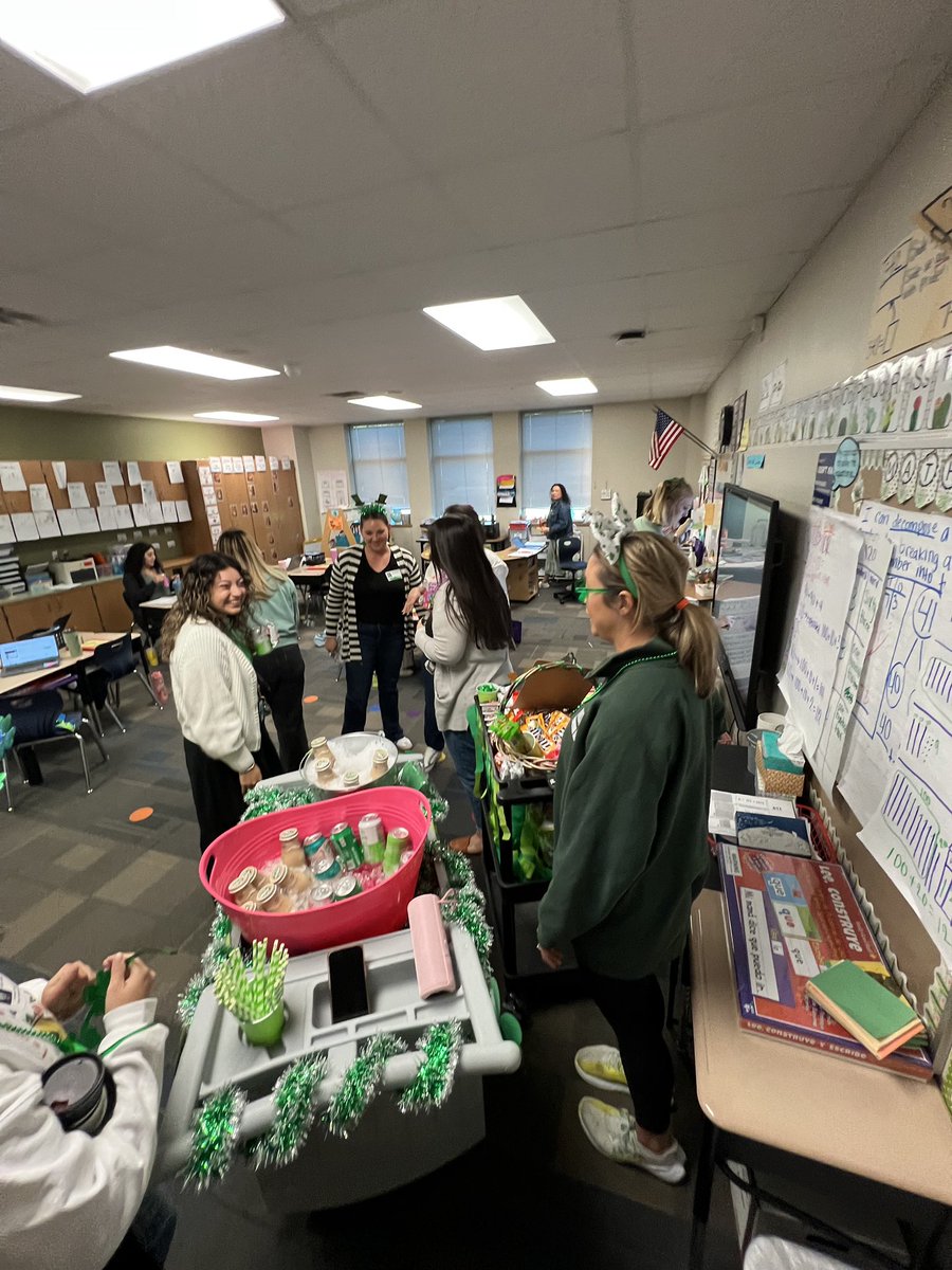 Happy St. Patrick’s Day! 🍀 PTA had the Jolly Trolley out in full force to welcome our teachers and staff back from Spring Break!