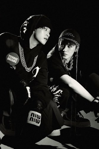 dreamsofhyuck tweet picture