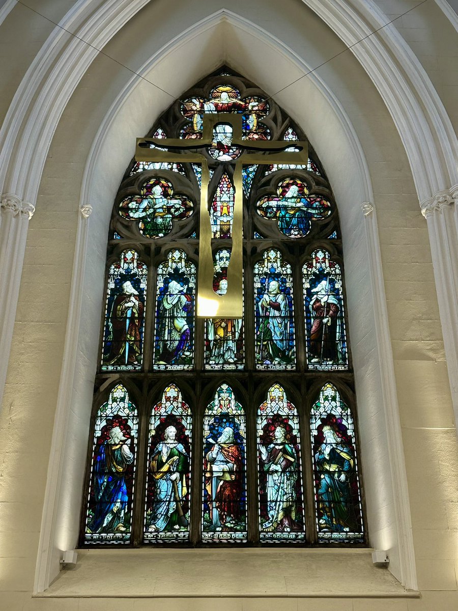 Happy St Patrick’s Day ☘️ Holy Communion at Saul, prayer walk to Downpatrick and the joy of worshipping in a packed Down Cathedral. Great to catch up with friends old and new as we walked and then enjoyed a picnic in the pews! #StPatricksDay2025