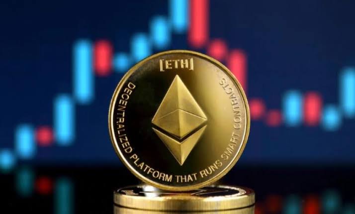 MaverickNeo07's tweet photo. Ethereum just dipped below $1900—panic or scoop-up time? HODLers, what’s your move? #EthereumDip #CryptoCrash @cryptocom https://t.co/2MmcBUs801