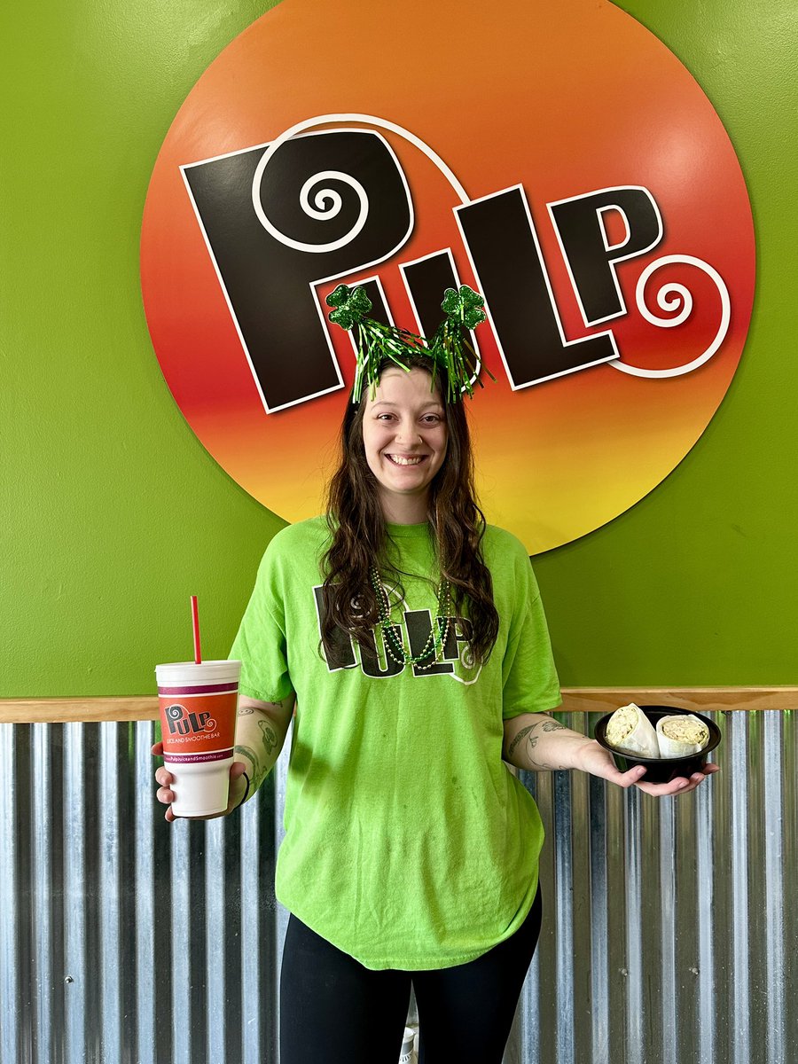 WilloughbyPulp's tweet photo. Happy St. Patrick’s Day, Willoughby! Hope you’re lucky like a four leaf clover all day long 🥤🌈 🍀 https://t.co/gdKVDevATo