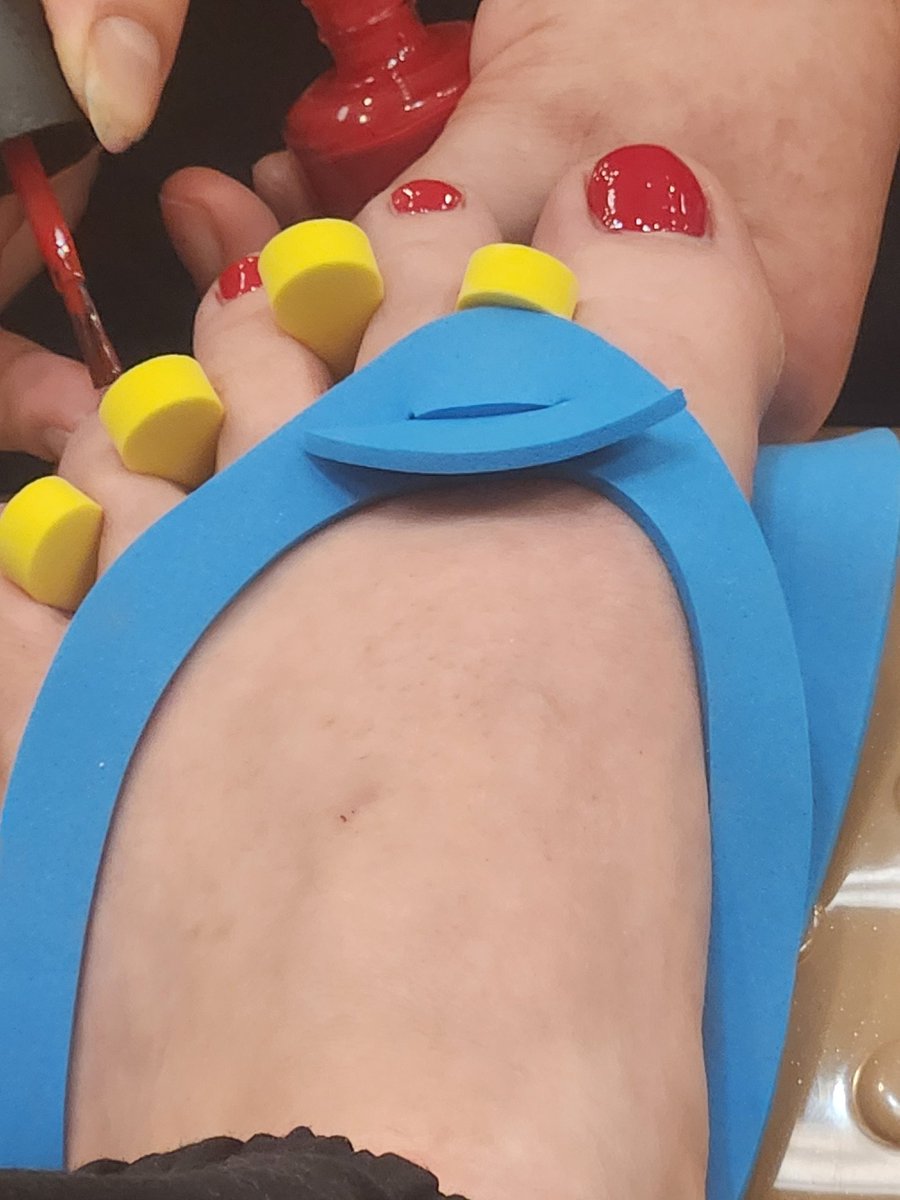 FoottF91116's tweet photo. Getting ready for beautiful feet photos for you! https://t.co/1cqswxMMNt