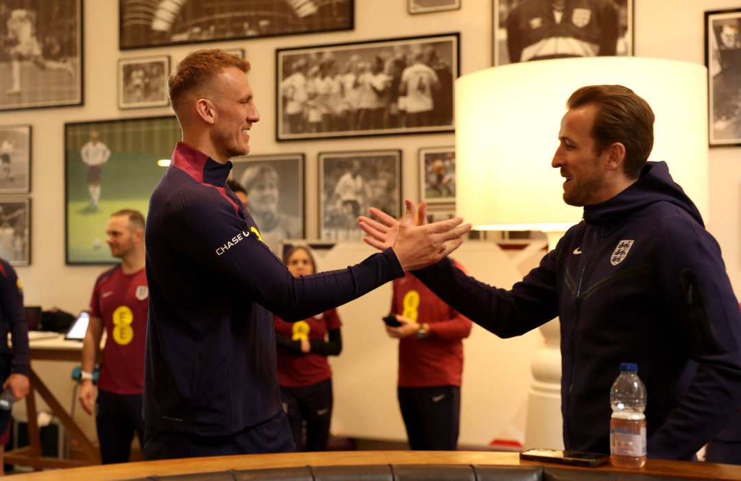 Rob 🅼 tweet media