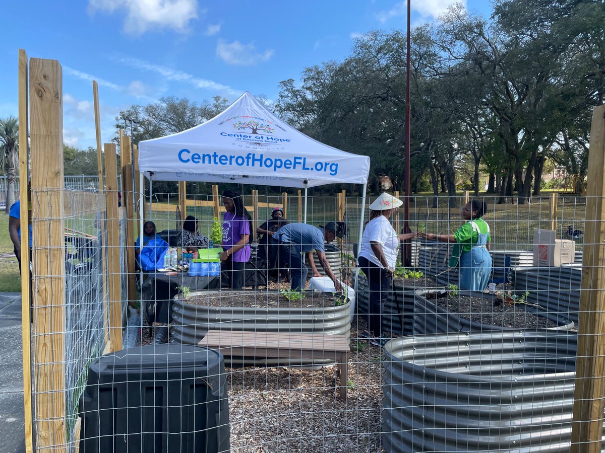 32209 community members in the Labor of Love on Family Garden Day