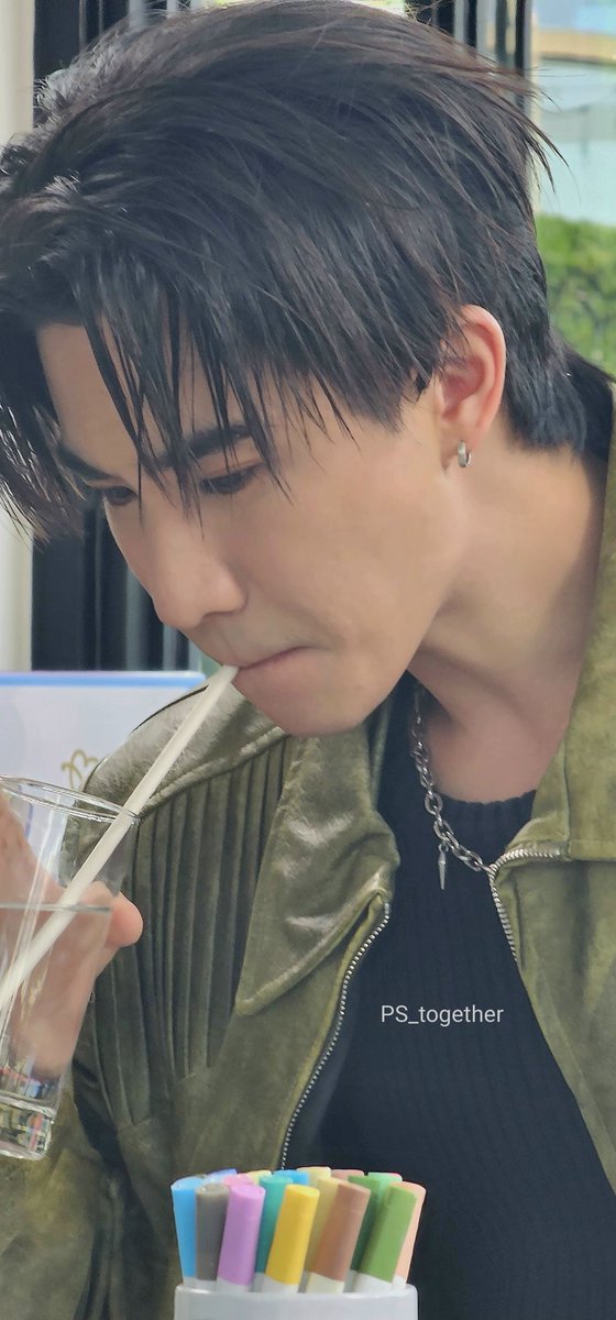 แค่กินน้ำเองนะ!!😍🫠🫠🖤<a href="/perthppe/">PERTHPPE</a> 
#PerthTanapon
#KDPPE