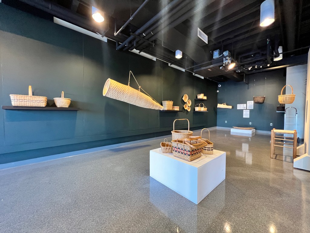 It's the final week to see "By Her Hands, From Her Garden: Baskets by Mary May and Niki Giberson" at the Noyes Galleries at Stockton University Kramer Hall in Hammonton. 🧺

This exhibition runs through Friday, March 21.

⏰️Operating hours are Mondays-Fridays, 8:30-4:30PM.