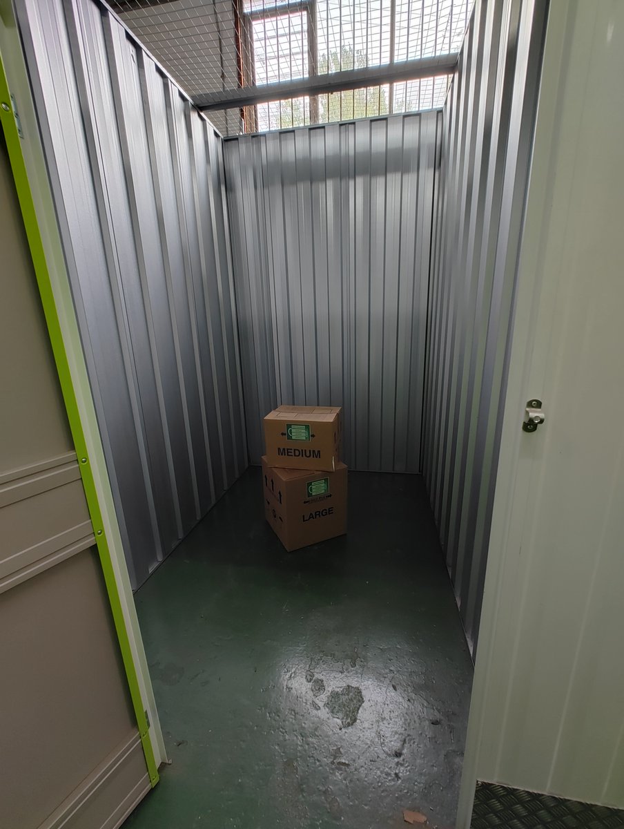 CreateStorage's tweet image. 50sqft is the ideal amount of space to store the contents of a 1 bedroom flat with furnishings or half a garage.

We have good availability on 50's, so if you want to clear things out for a spot of spring cleaning now is the time!

#storage #selfstorage #crediton #devon