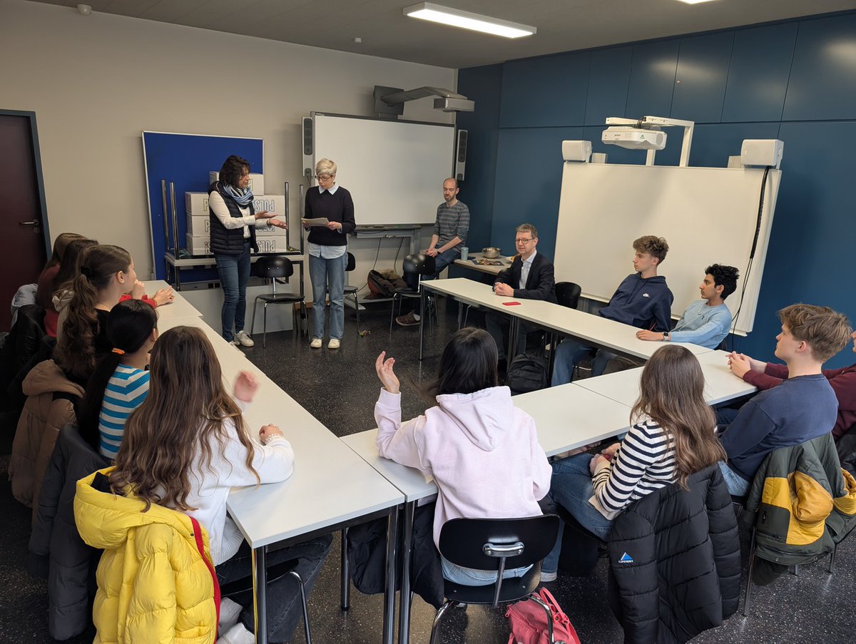 angloeuropean73's tweet image. Today we welcomed back our Year 10 students who have spent the last 8 weeks living and going to school in Frankfurt. 🇩🇪

Soon we&apos;ll be inviting students from our current Year 9 to consider taking part in this invaluable exchange experience.

#AngloFamily #LanguageHubs #NCLE