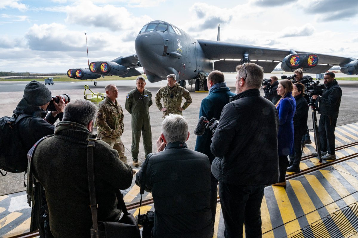 US_EUCOM's tweet image. Maj. Gen. Jason Armagost, Eighth Air Force commander, and Air Marshal Johnny Stringer, deputy commander of NATO Allied Air Command, brief media on Bomber Task Force 25-2 at RAF Fairford, highlighting NATO’s readiness and deterrence. #transatlanticbond #dynamicsecurityenvironment