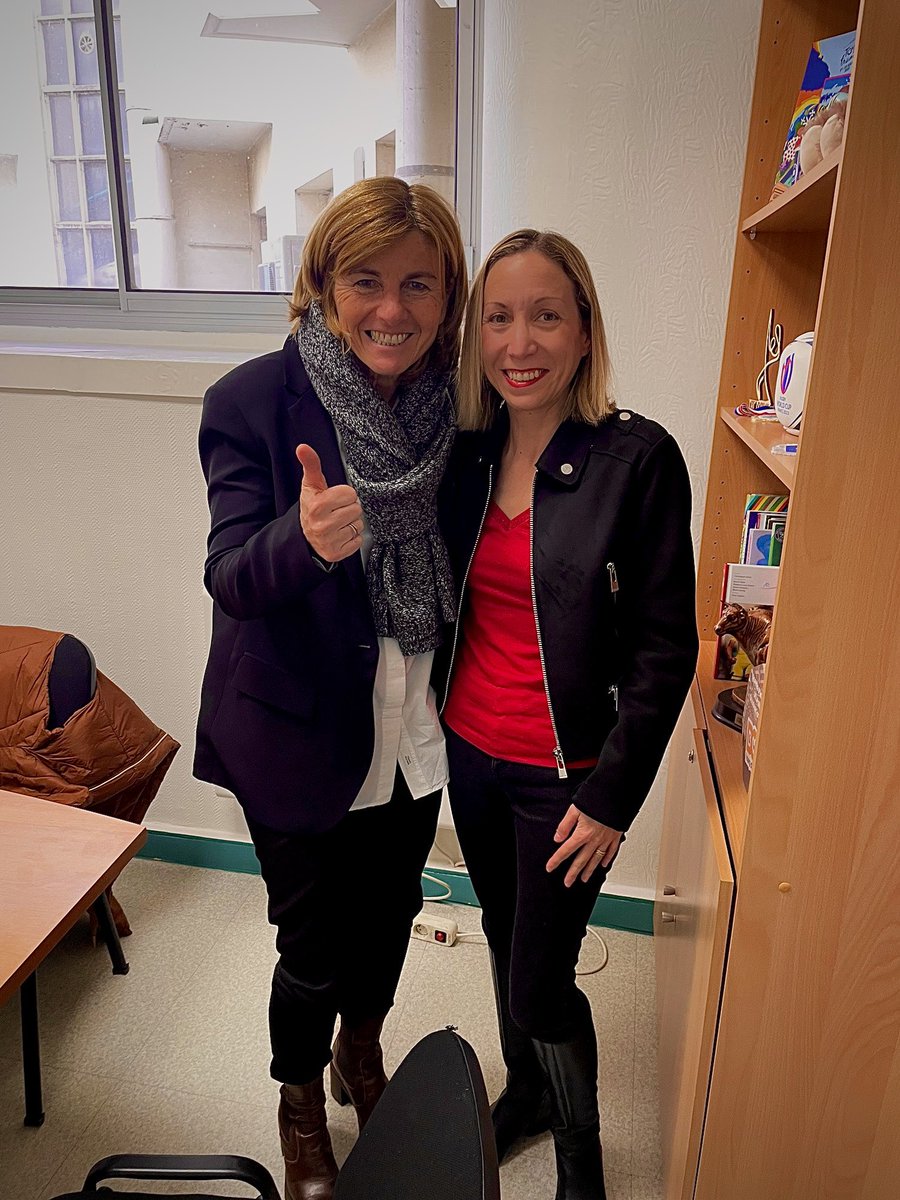 Rencontre avec <a href="/f_puissat/">Frédérique Puissat</a> , un échange riche sur des enjeux majeurs pour la prise en charge de la douleur chronique:

✨La reconnaissance de l’algologie 
✨Developpement de la RTMS et remboursement des anti-CGRP
✨La revalorisation de la neurostimulation
patient expert

#douleurs