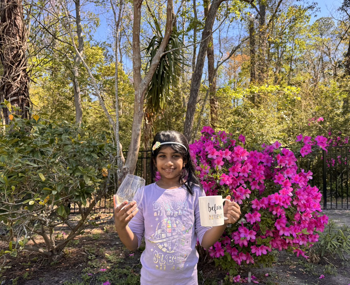 KalagaraHari's tweet photo. #springbreakgift
It looks like my little ๐ง knows my job well for ๐ ! ๐๐
โ๏ธ with ๐ all dayโฆ.. &๐ท๐นwith ๐บ all night โฆ๐๐ฅฐ @ASRA_Society @ASALifeline @MayoAnesthesia @NarouzeMD @Ropivacaine @kajal_pgi @shaskinsMD @AmandaKumarMD @anesthesiadocmd @EMARIANOMD @saraamaralMD https://t.co/omVVuBIOVF