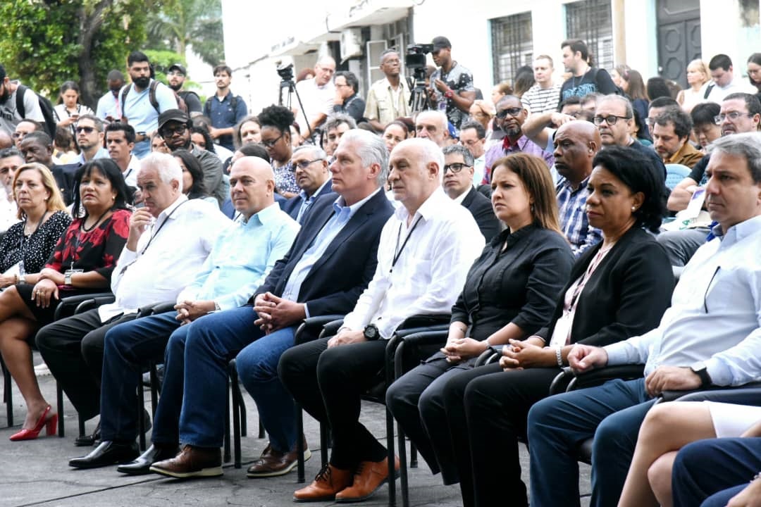 Inició “Patria”, el IV Coloquio Internacional que, como cada año, saluda la jornada de la prensa cubana. #Cuba #Patria #FEU #UH

Ver más:

pcc.cu/iv-coloquio-pa…