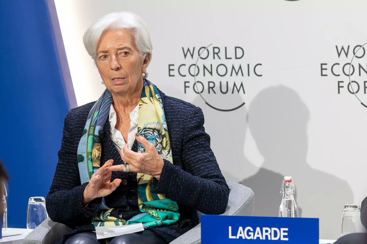 🔴 La presidenta del BCE, Christine Lagarde, ha anunciado que adelantarán la imposición de la moneda digital de 2027 a octubre de 2025.

Varias asociaciones se han rebelado ante este anuncio asegurando que el efectivo debe ser defendido "por seguridad nacional".
