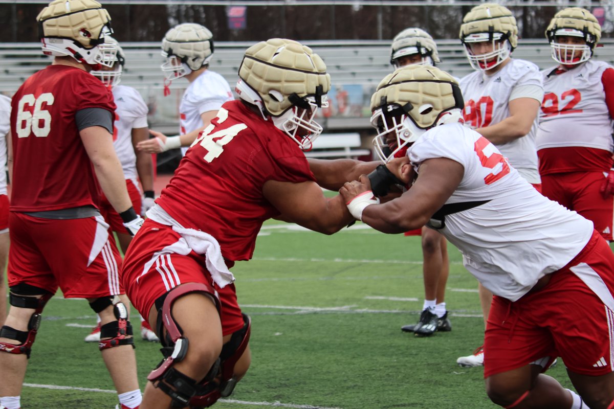 sacredheartufb's tweet photo. Spring Ball - Day 1 ✅

#WeAreSHU🏈| #DEAL | #SHUGRIT https://t.co/ygF8K4mMsZ