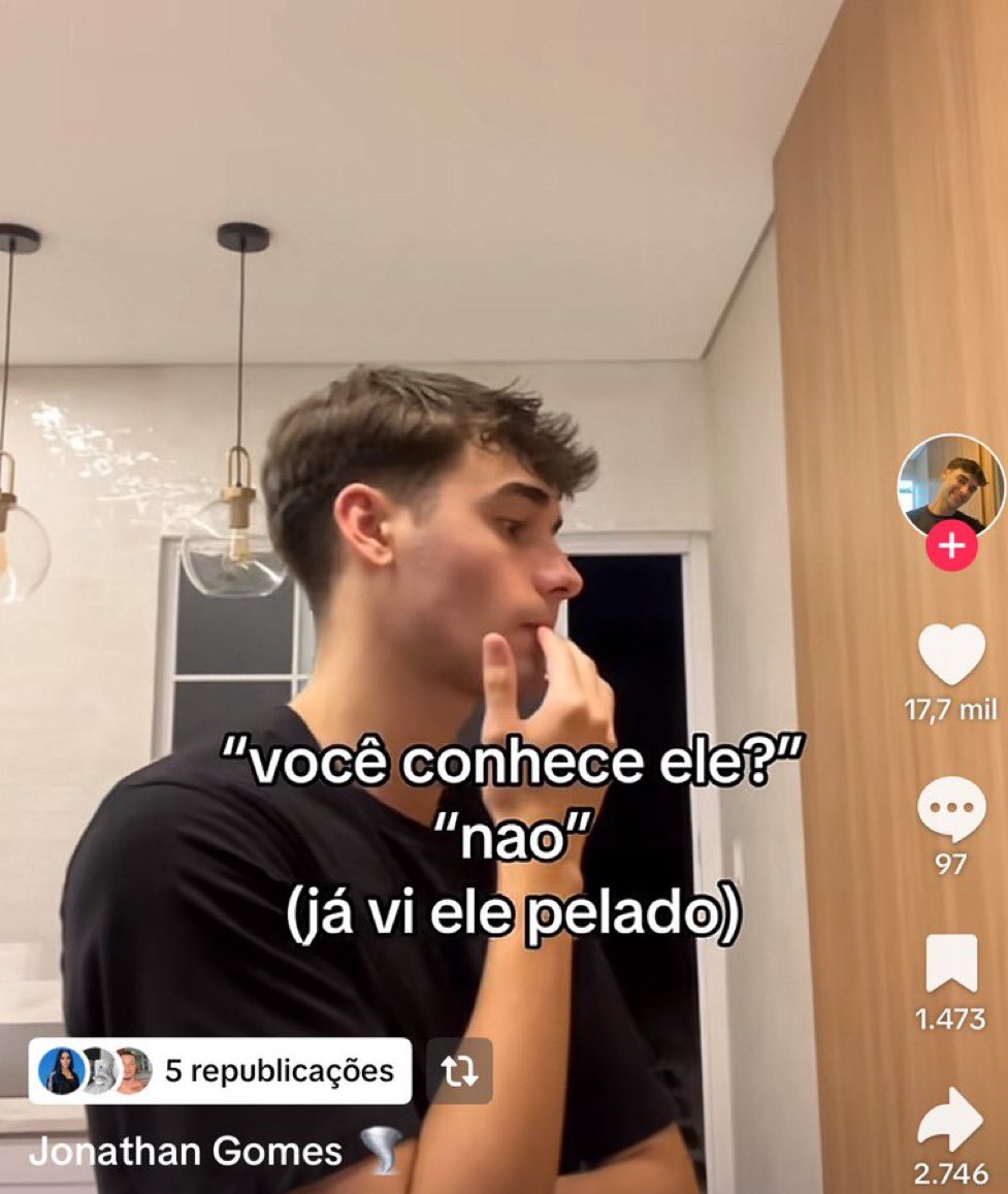 Tiktok fora de contexto tweet media