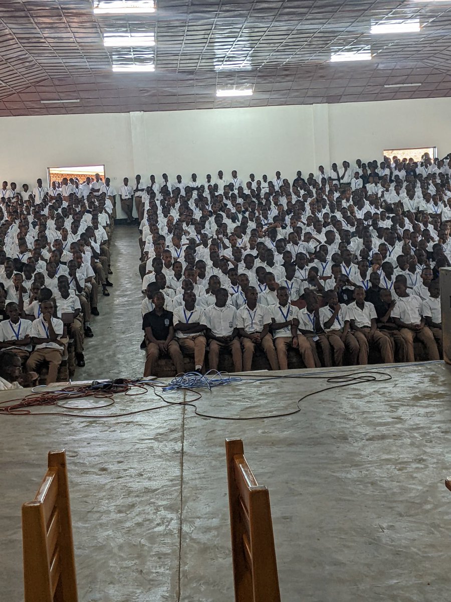 RDSA (@rdsarwanda) on Twitter photo Last Saturday on 15 march, Day 2 #WorldOralHealthDay25 Celebration at <a href="/GSOBIndatwa/">GSOB Indatwa</a>: Promoting oral health education and conducting screenings to raise awareness and improve dental care among the community. We thank @colgate #chemicotex <a href="/UR_CMHS/">College of Medicine</a> for their support Last Saturday on 15 march, Day 2 #WorldOralHealthDay25 Celebration at <a href="/GSOBIndatwa/">GSOB Indatwa</a>: Promoting oral health education and conducting screenings to raise awareness and improve dental care among the community. We thank @colgate #chemicotex <a href="/UR_CMHS/">College of Medicine</a> for their support