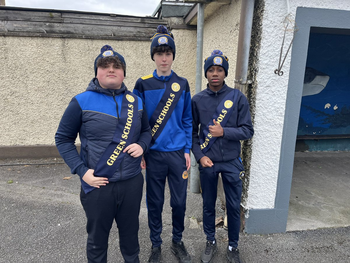 Coláiste Íosagáin tweet media